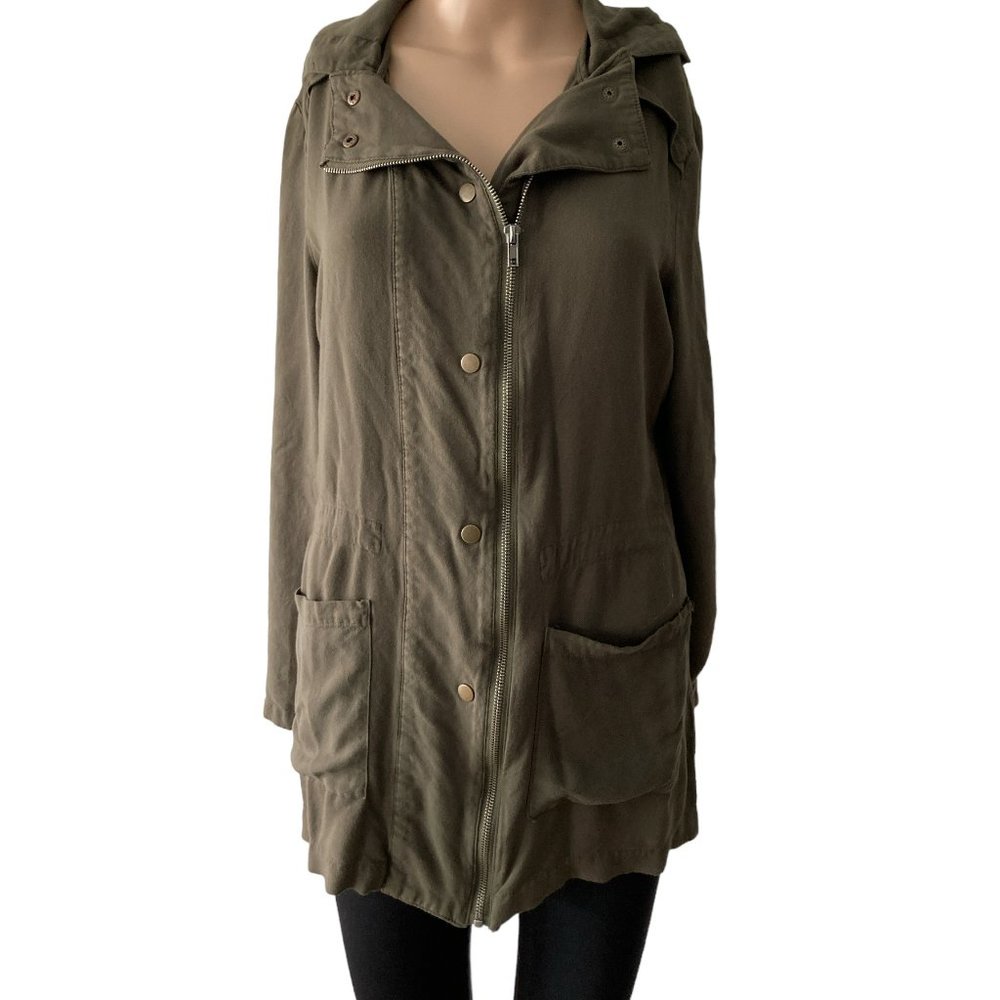 Love Tree Layers Light Weight Hoodie Jacket Size L